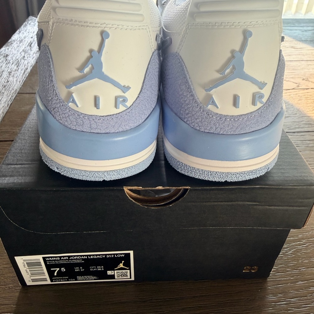 Women's Air Jordan Legacy 312 Low Court Sneaker - Picture 4 of 5